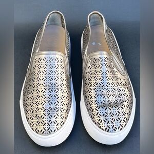 TORY BURCH Lennon Laser Cut Slip-On Sneakers Metallic Silver Women’s Size 8US